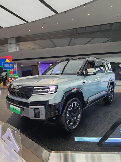 深圳122比亚迪方程豹硬派越野的爆款，英菲尼迪35周年与你共成长